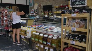 Las compras comunitarias en distribuidoras mayoristas o en el propio Mercado de Productores permiten abaratar precios.