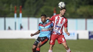 Brown de Adrogué le ganó a Atlético Paraná en el último suspiro