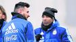 Charla previa. Messi y Sampaoli dialogan, durante el comienzo del entrenamiento de la selección, antes del duelo con Rusia.