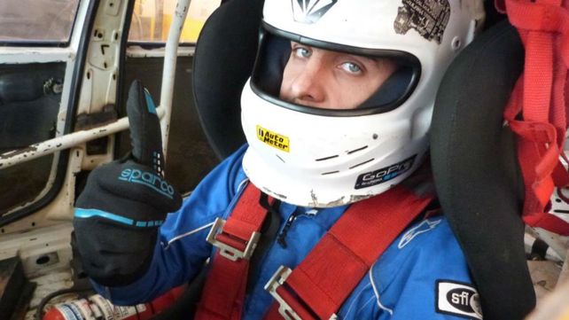 Con el casco. Nacho Actis