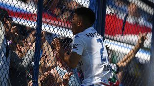 Vélez bajó a Independiente y se prendió en la pelea por la punta