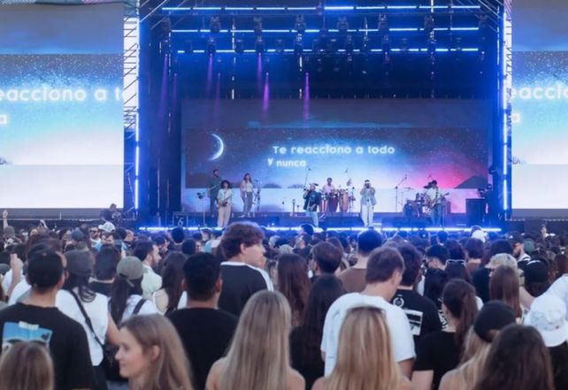 El público dijo presente en el Festival Bandera organizado en el Hipódromo.