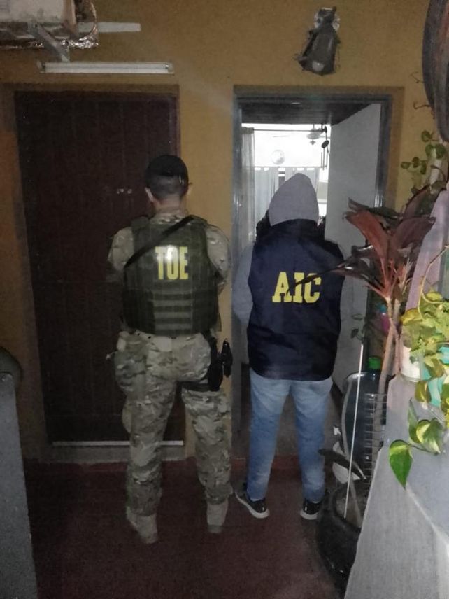 Cuatro detenidos por millonario robo a una financiera
