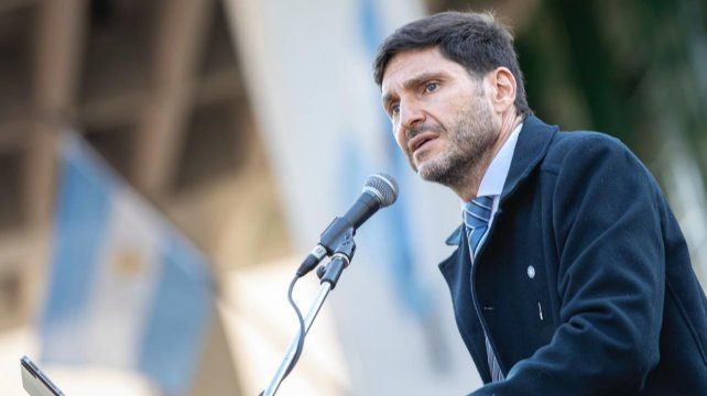 El gobernador Maximiliano Pullaro resaltó que la declaración de la Independencia representó “un acto de tremenda valentía” de los congresales de 1816.&nbsp;