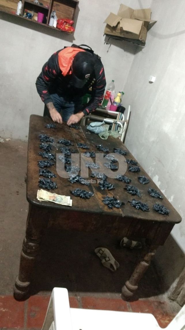 Barrio Guadalupe Oeste: cayeron dos vendedores de drogas