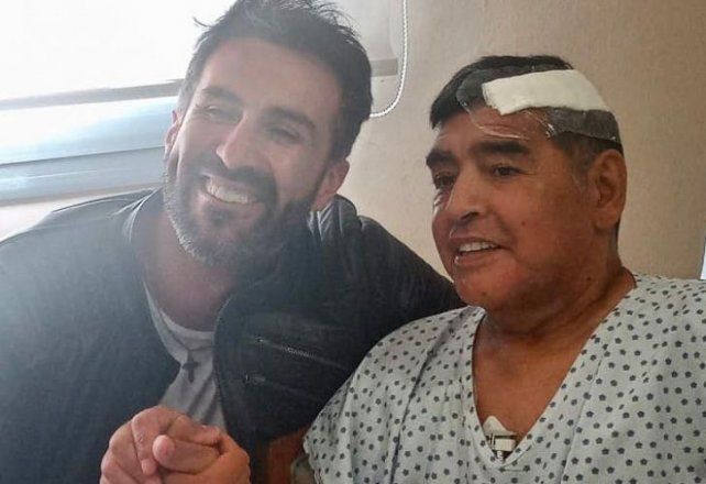 El doctor Luque solicit&oacute; la ambulancia antes de que lo hicieran los que trataron de reanimar a Maradona.