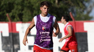 Valentino Acuña es una de las promesas de Newells y es seguido de cerca por un equipo italiano.