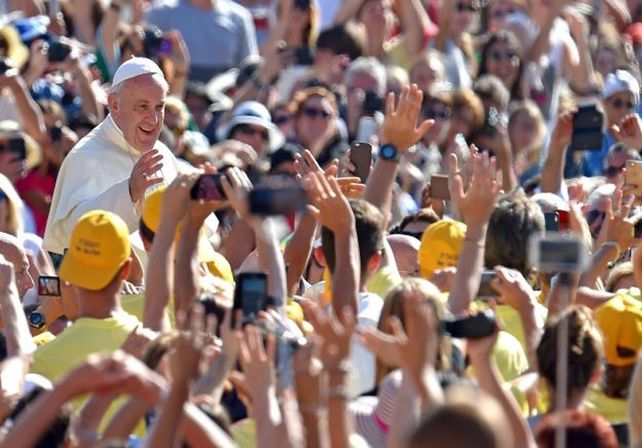 El Papa autoriza a todos los sacerdotes absolver el pecado del