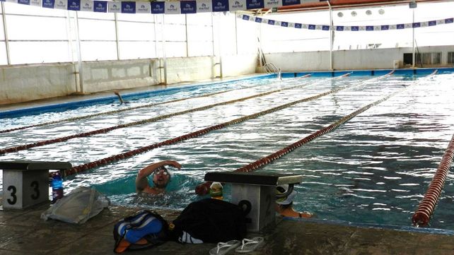 Una nena quedó atrapada en el filtro de una pileta en Córdoba y su estado es grave