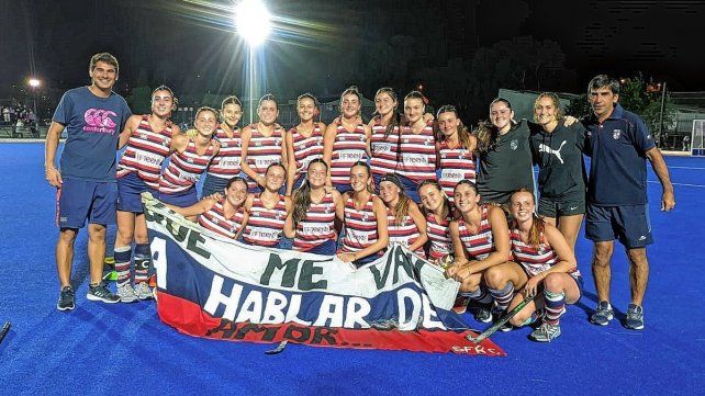 Las chicas del Sub 16 de Santa Fe Rugby derrotaron a El Quillá y son finalistas. Las chicas del Sub 16 de Santa Fe Rugby derrotaron a El Quillá y son finalistas.