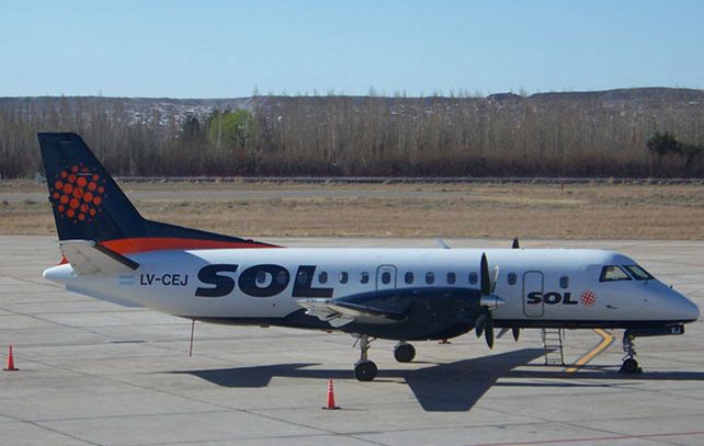 La máquina de la compañía Sol Líneas Aéreas despistó en el aeropuerto de El Plumerillo en Mendoza. Pese al susto de los ocupantes de la nave