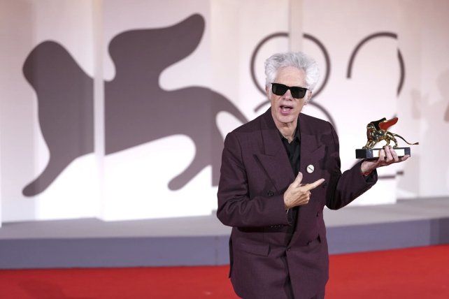 Jim Jarmusch sorprendió en Venecia y se quedó con el León de Oro