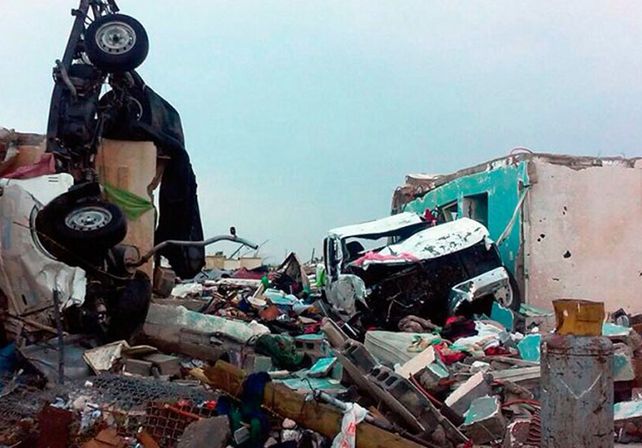 Así fue el feroz tornado que sacudió a México y mató al menos a 19 personas