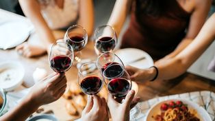Gastronómicos, a la espera de que habiliten más comensales para las fiestas
