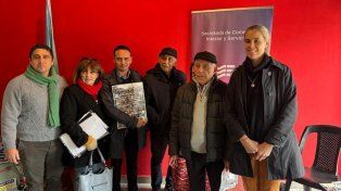 La Municipalidad de Santa Fe y comerciantes de Facundo Zuviría organizan un festival solidario por el Día de la Bandera