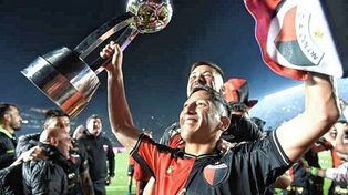 Colón acelera por Rodrigo Aliendro y sueña con otro regreso bomba