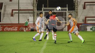 Los suplentes igualaron ante Cosmos