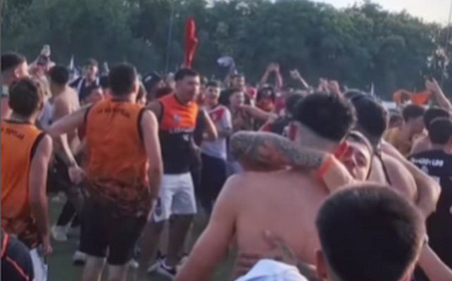 Las Flores volvió a hacer historia y ascendió a la Primera División de la Liga Santafesina