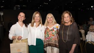 La Ropa de Stella se lució en pasarelas junto a Fahop