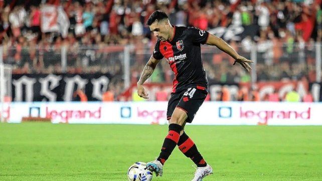 Gabriel Risso Patrón rescindió contrato con Newells y Colón lo tendría en carpeta.