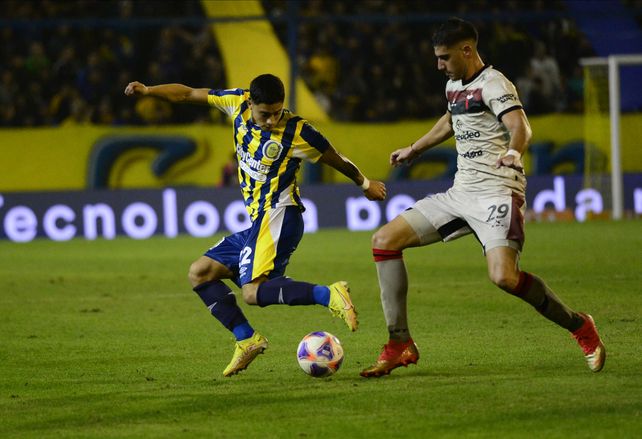 Lautaro Giaccone es quien alguna vez se quedó afuera, cuando Russo incluyó un central más.