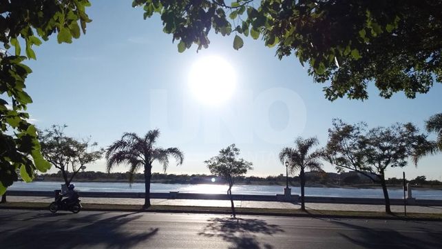 Miércoles de cielo despejado y sol radiante en Santa Fe