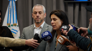 Proponen eliminar tasas municipales para taxis y remises: Uber tiene que ser legal