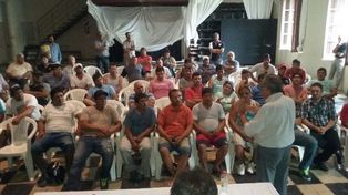 Ceres: la fábrica Nesaglo volvió a cerrar y los 40 trabajadores buscan una respuesta