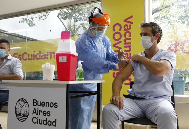La vacunación en CABA con Moderna comenzará este viernes. La provincia de Buenos Aires cumplirá el mismo calendario.