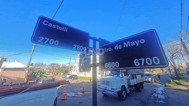 Por un vuelco en 1º de Mayo y Castelli trasladaron a tres personas al hospital