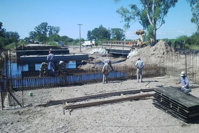 El Puente Bailey  sobre el arroyo Tercer Coronda