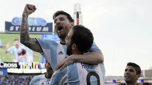 Messi igualó a Bati como máximo goleador de la Selección Argentina