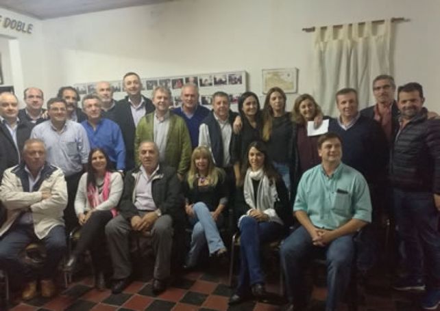 Dirigentes provinciales de Cambiemos salieron en respaldo del presidente Macri