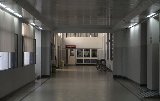 pasillos vacios. El centro de salud de calle Virasoro al 1200 está muy lejos de alcanzar el nivel de actividad y servicios pretendidos para lograr la ansiada recuperación.