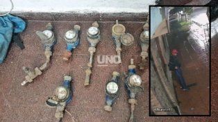 Vecinos de barrio Constituyentes denunciaron robos de medidores de agua.