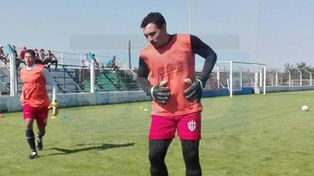 Sergio David Correa hizo su debut con la camiseta de Atlético Paraná