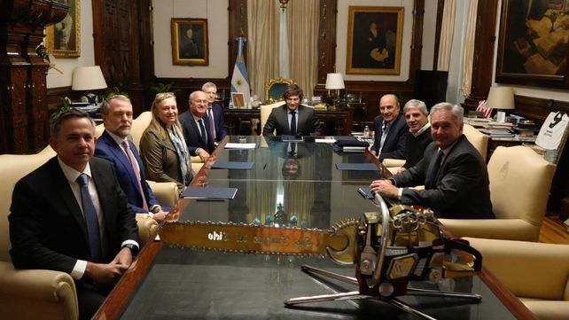 La motosierra del deterioro económico. Tras la derrota electoral