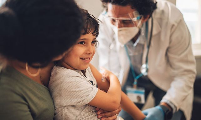 A los 5 años hay que colocar varias dosis de vacunas para prevenir enfermedades&nbsp;