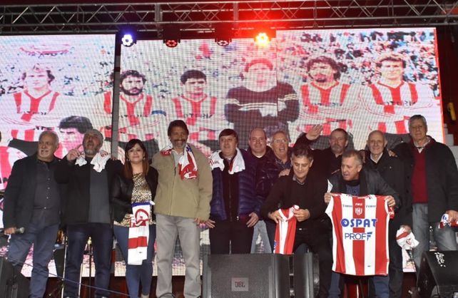 Con un video emotivo, Unión celebra 30 años del ascenso más recordado