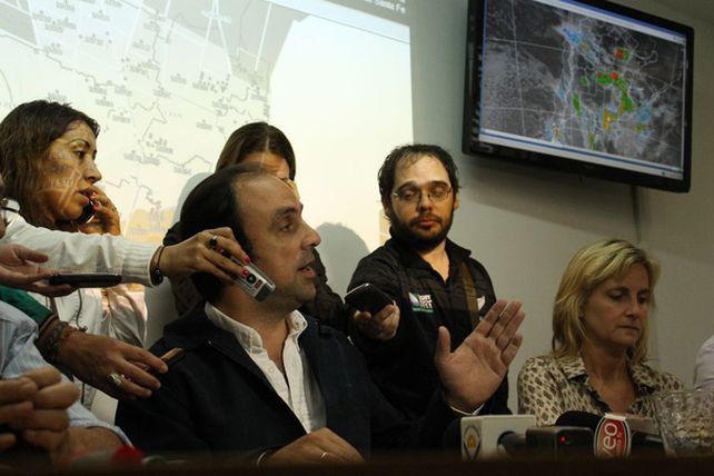 Corral señaló que 30 cuadrillas trabajan en los barrios