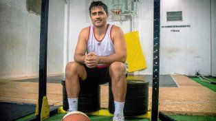 Juan Cantero volvió a vestir la camiseta de Rowing