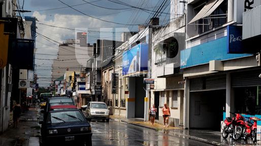 Una lluvia pasajera ilusionó a todos con el alivio, pero el sol volvió a salir