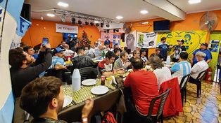 El D10S cumplió ayer 59 años y la Iglesia Maradoniana lo homenajeó