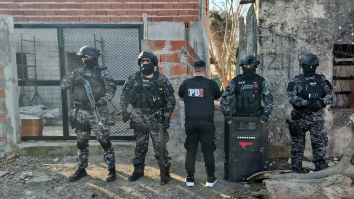 San Lorenzo: una denuncia por amenazas derivó en allanamientos y capturas a narcotraficantes