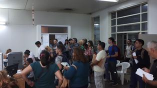 La repartición atendió el lunes al público; no así este martes y los próximos días hasta llegar a un acuerdo.