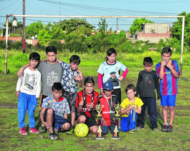 Premiados. Los nenes y una nena de la categoría 2007 del Montaldo