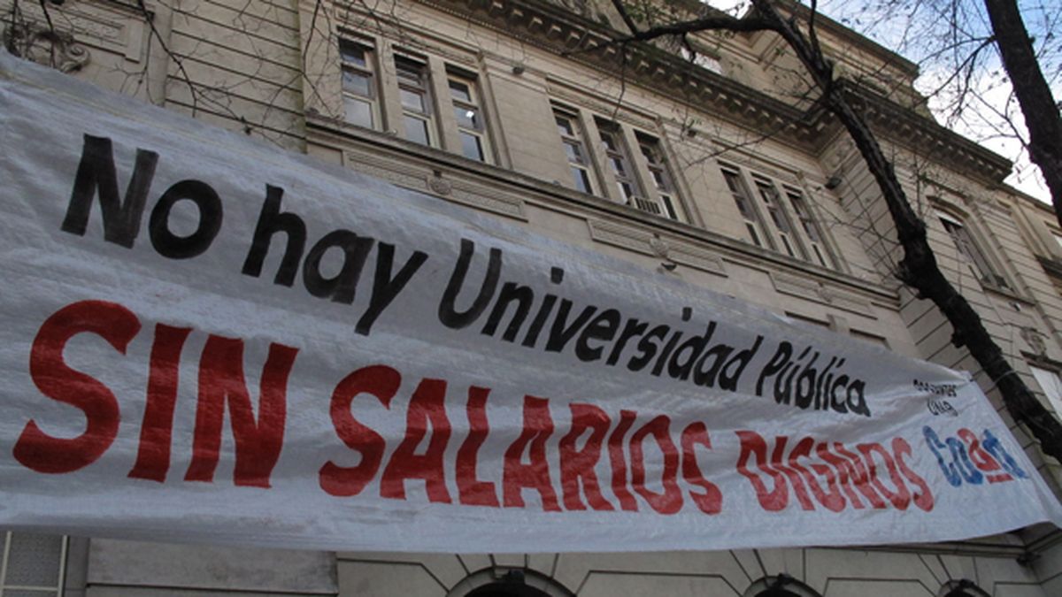 Paro universitario: el rector de la UNR salió al cruce de la intimación ...