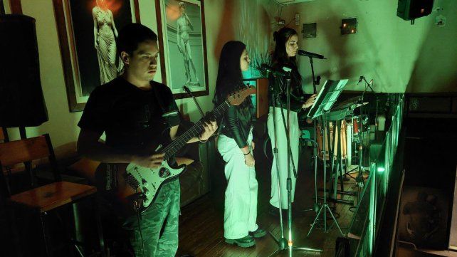 Eufonía la rompió en Da Vinci Bar y conquistó al público
