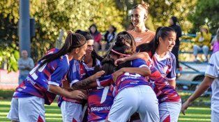 VIDEO: Unión rindió tributo a sus chicas en el Día Internacional del Fútbol Femenino