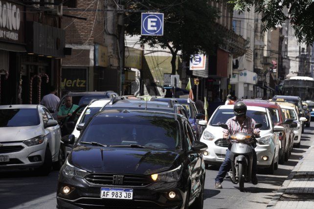 Siete marcas dominan 86% del parque automotor en argentina.